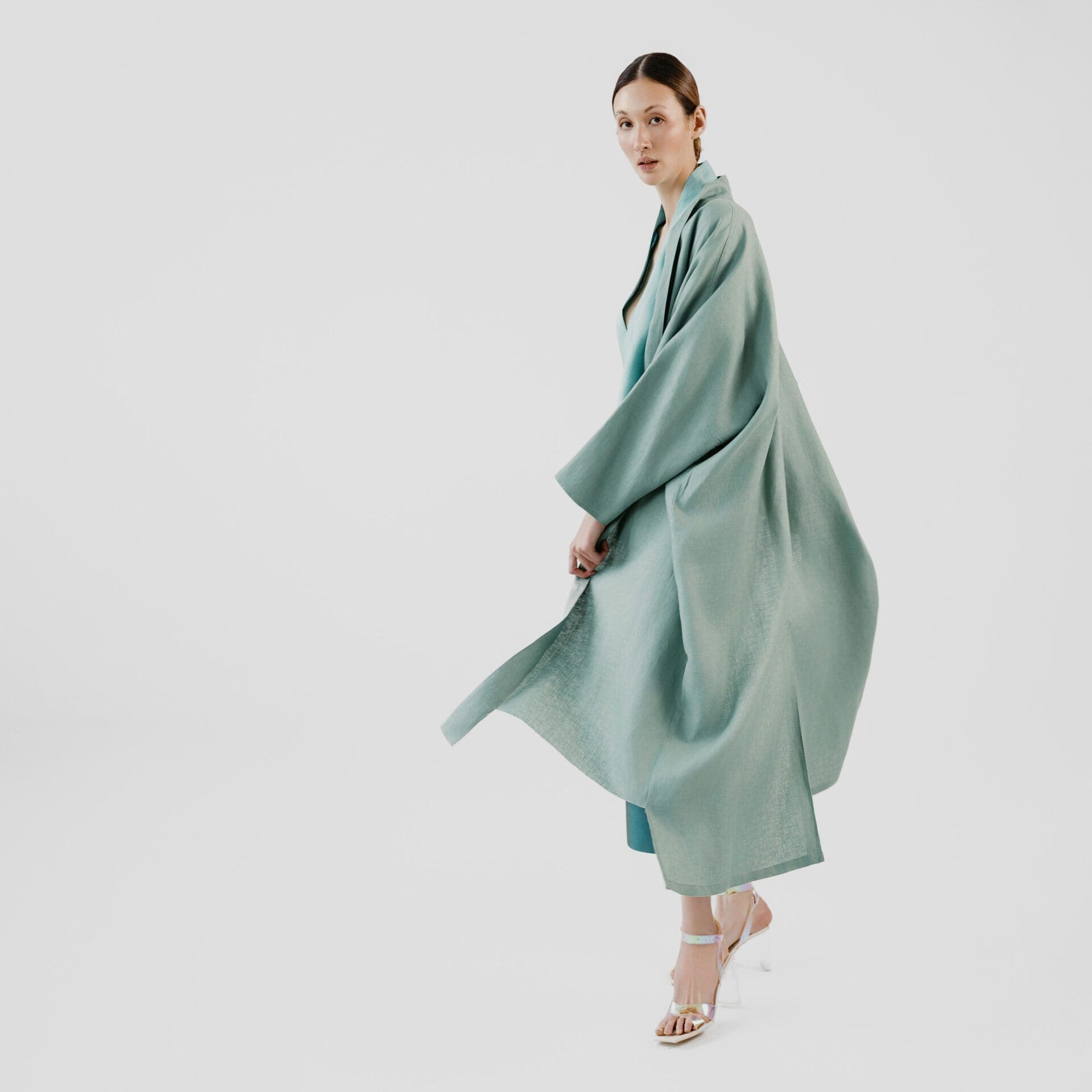 Leinen Mantel Tuerkis RAW 2 scaled Leinen Mantel Tuerkis RAW 2 scaled