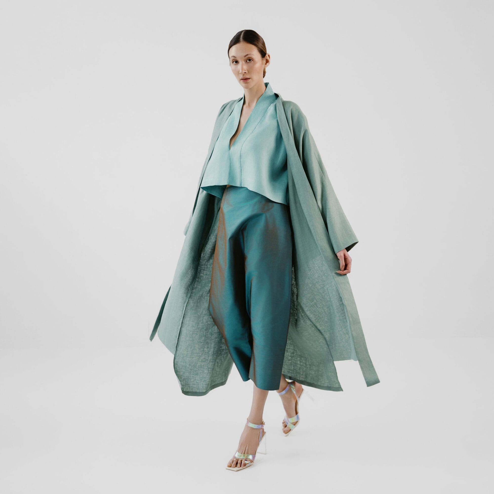 Leinen Mantel Tuerkis RAW 3 scaled Leinen Mantel Tuerkis RAW 3 scaled