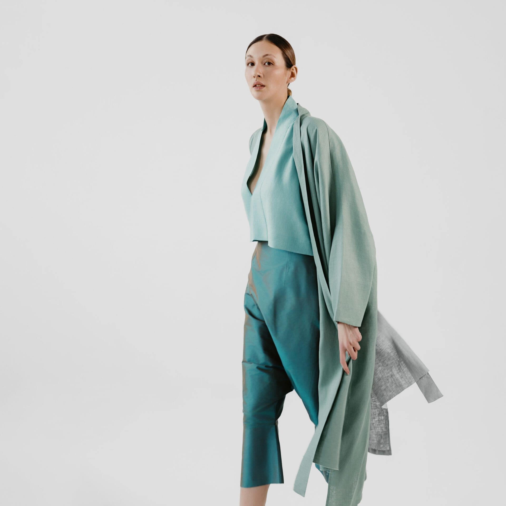 Leinen Mantel Tuerkis RAW 4 scaled Leinen Mantel Tuerkis RAW 4 scaled